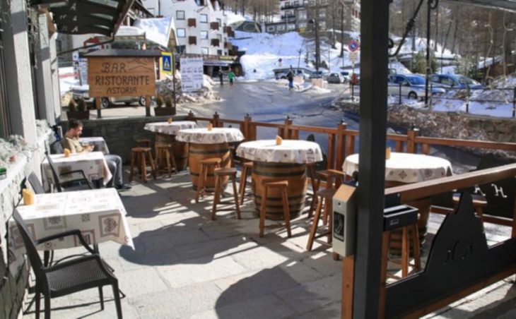 Hotel Astoria, Cervinia, External Seating